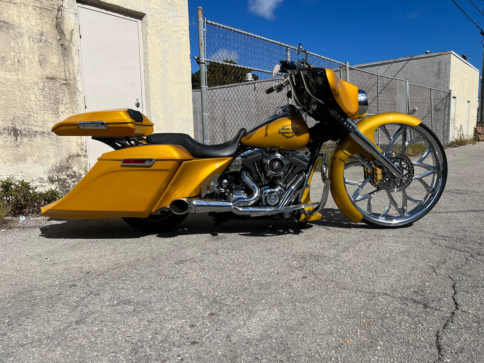 Harley Stretched bags & fender